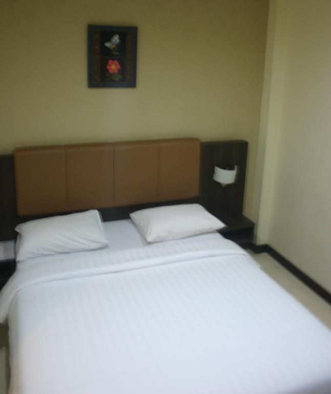 Royal Mamberamo Hotel Соронг Номер фото